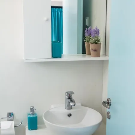 Cactus Paros בית הארחה לוגאראס