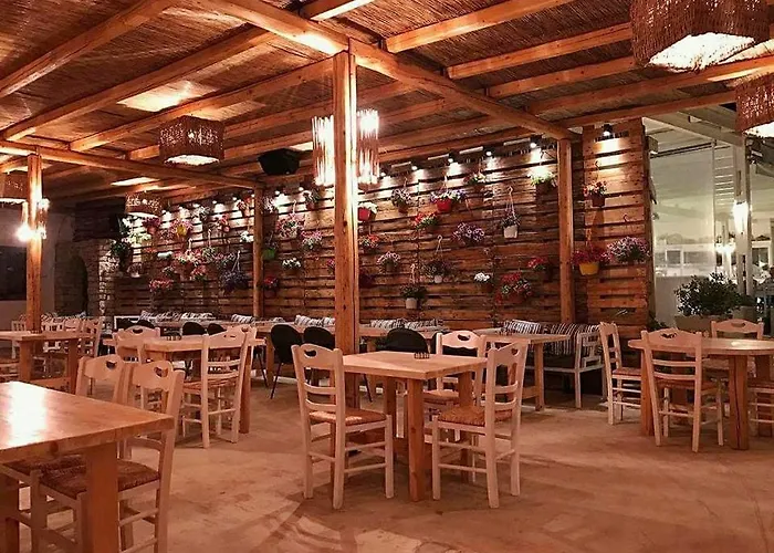 Cactus Paros Vendégház Logarász