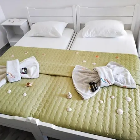 Cactus Paros ゲストハウス 3*