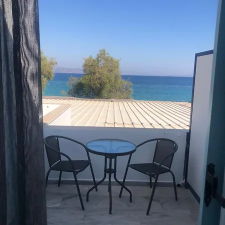 Cactus Paros Guest house Logaras