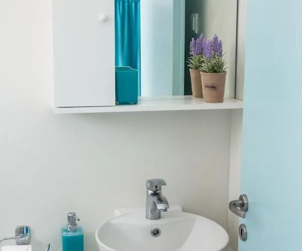 Cactus Paros Gasthof Logaras