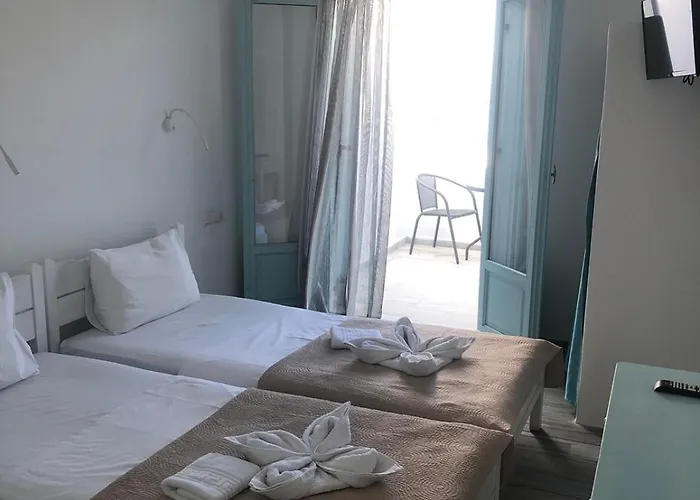 Cactus Paros 3*